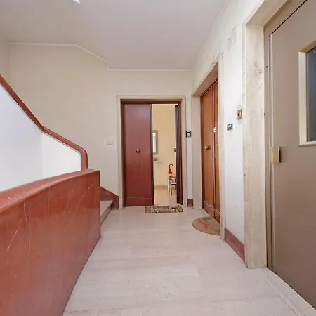 Vatican Francy's House - San Pietro Apartment