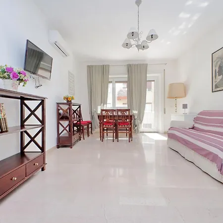 Apartment Vatican Francy's House - San Pietro